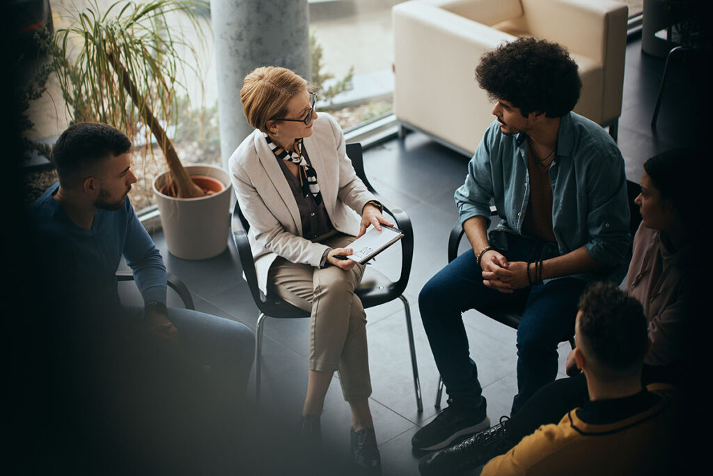 concerned loved one talking to clinician about things to do with someone who has alzheimers